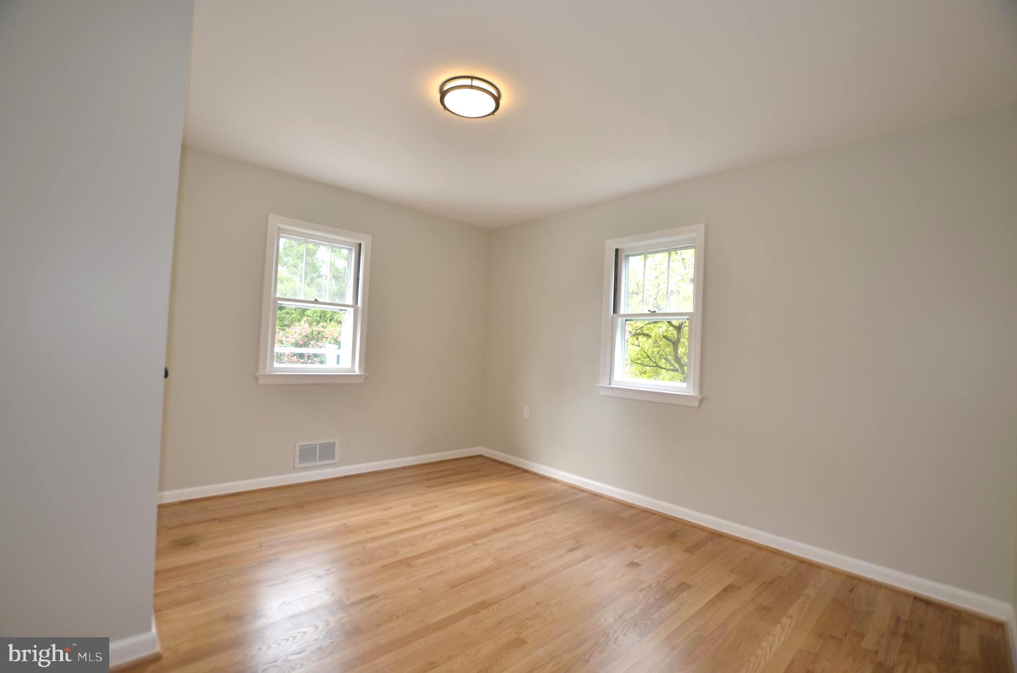 15320 Schaeffer Road Boyds, MD 20841 - Photo 21 of 48