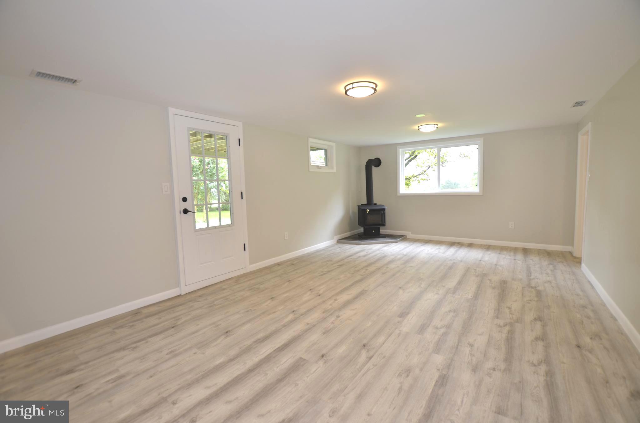 15320 Schaeffer Road Boyds, MD 20841 - Photo 27 of 48