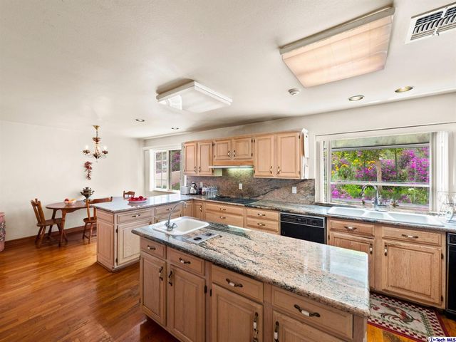 $2,550,000 | 3339 Stephens Circle, Glendale, CA 91208