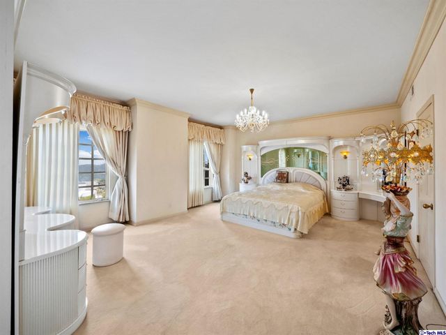 $2,550,000 | 3339 Stephens Circle, Glendale, CA 91208