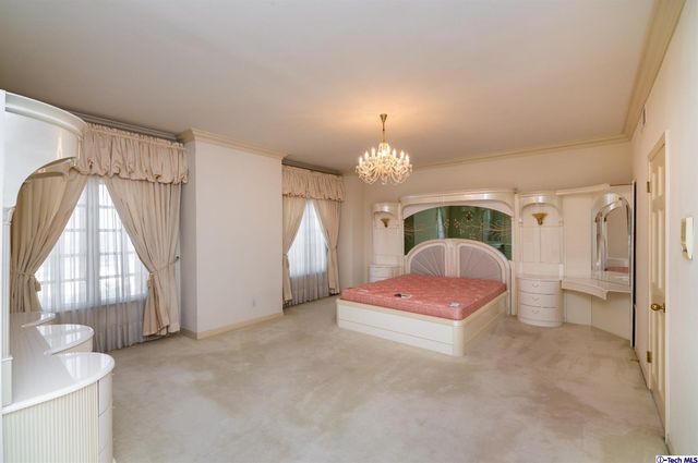 $2,550,000 | 3339 Stephens Circle, Glendale, CA 91208