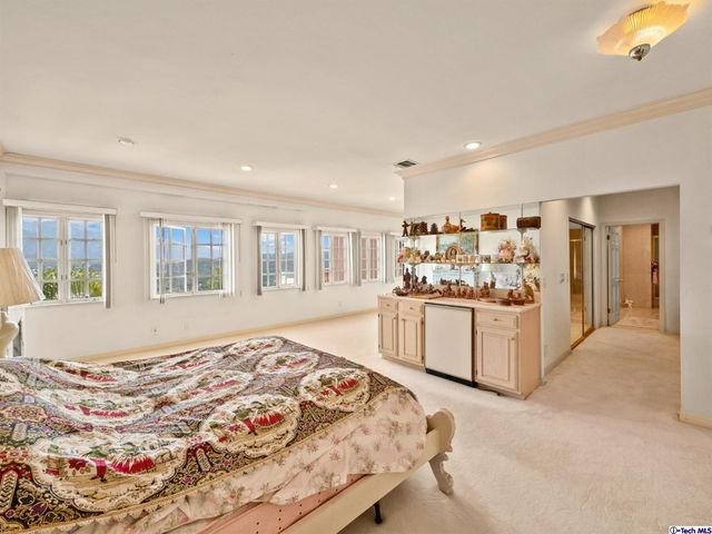 $2,550,000 | 3339 Stephens Circle, Glendale, CA 91208