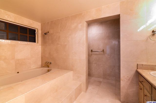 $2,550,000 | 3339 Stephens Circle, Glendale, CA 91208