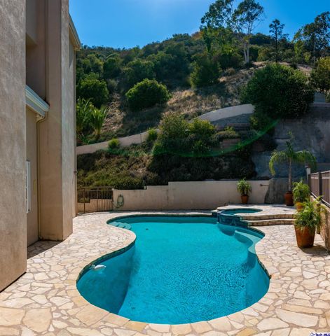 $2,550,000 | 3339 Stephens Circle, Glendale, CA 91208