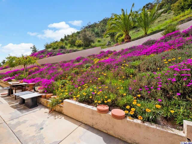 $2,550,000 | 3339 Stephens Circle, Glendale, CA 91208