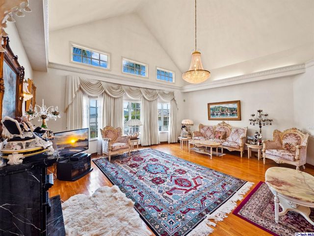 $2,550,000 | 3339 Stephens Circle, Glendale, CA 91208