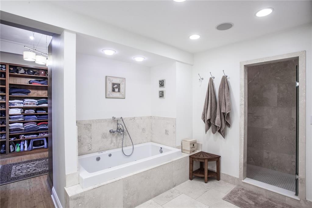 8145 Ridley Court Indianapolis, IN 46260 - Photo 25 of 41 Gallery Image 25