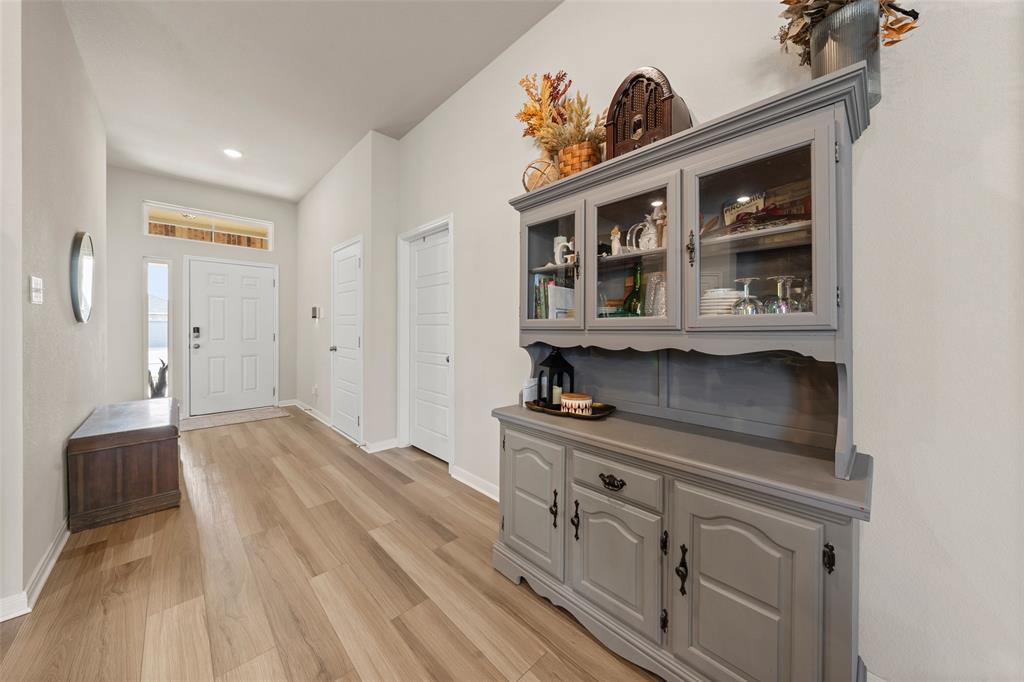 4032 Centerfire Road Waco, TX 76705 - Photo 3 of 19