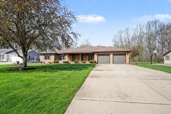$367,900 | 1329 Woodnoll Drive, Flint, MI 48507