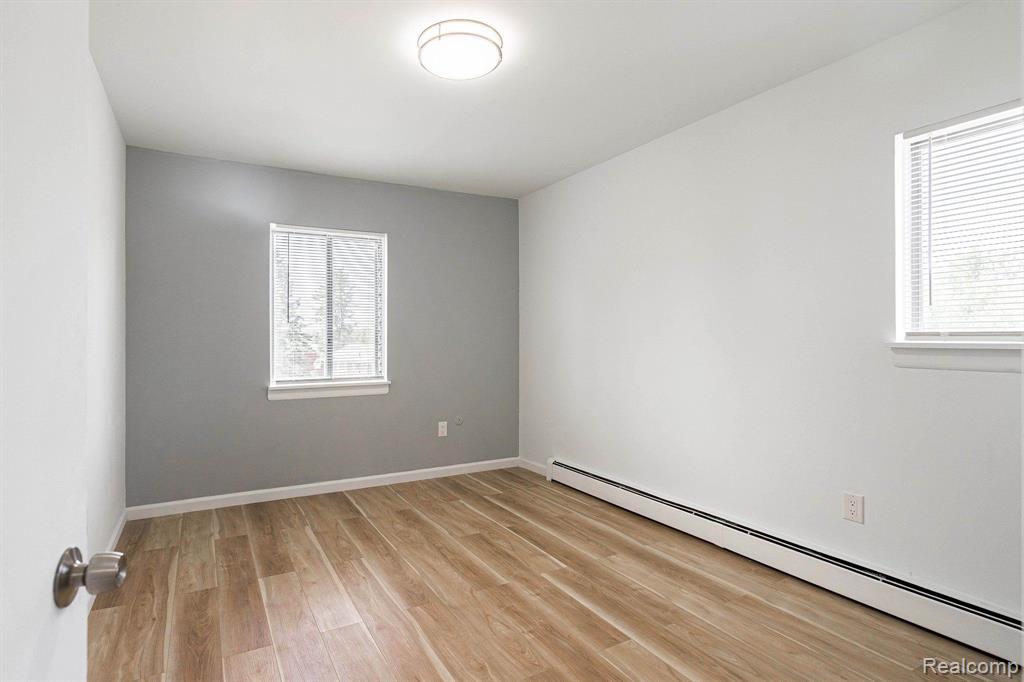 2475 South Commerce Road, Unit 10 Walled Lake, MI 48390 - Photo 27 of 31