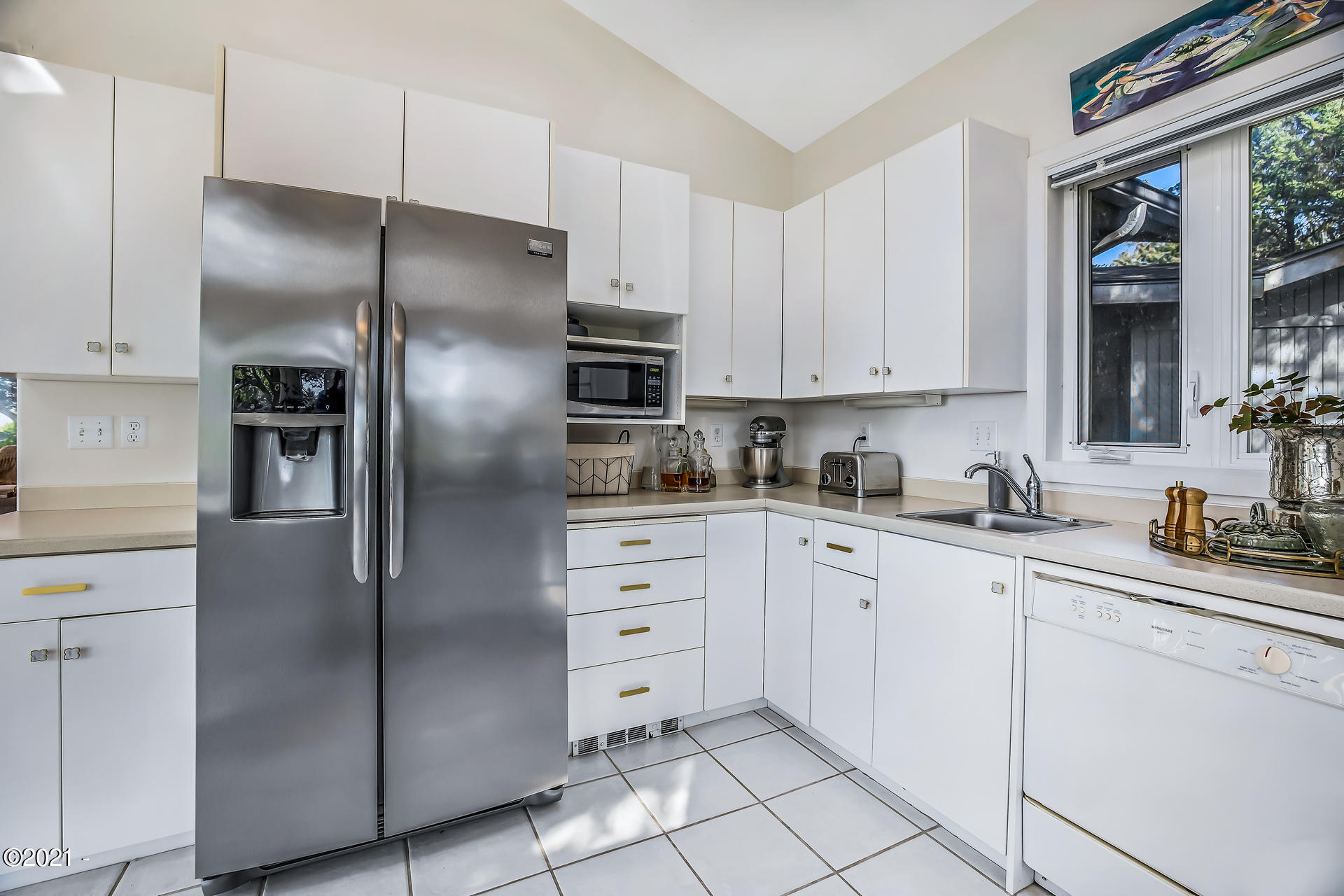 3 Ridge Crest Road Gleneden Beach, OR 97388 - Photo 7 of 50 Kitchen