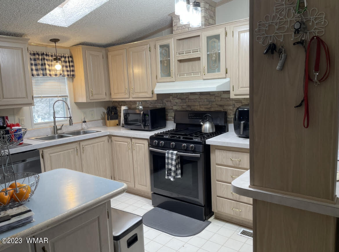 6983 Kings High Road Show Low, AZ 85901 - Photo 31 of 60 Gallery Image 31