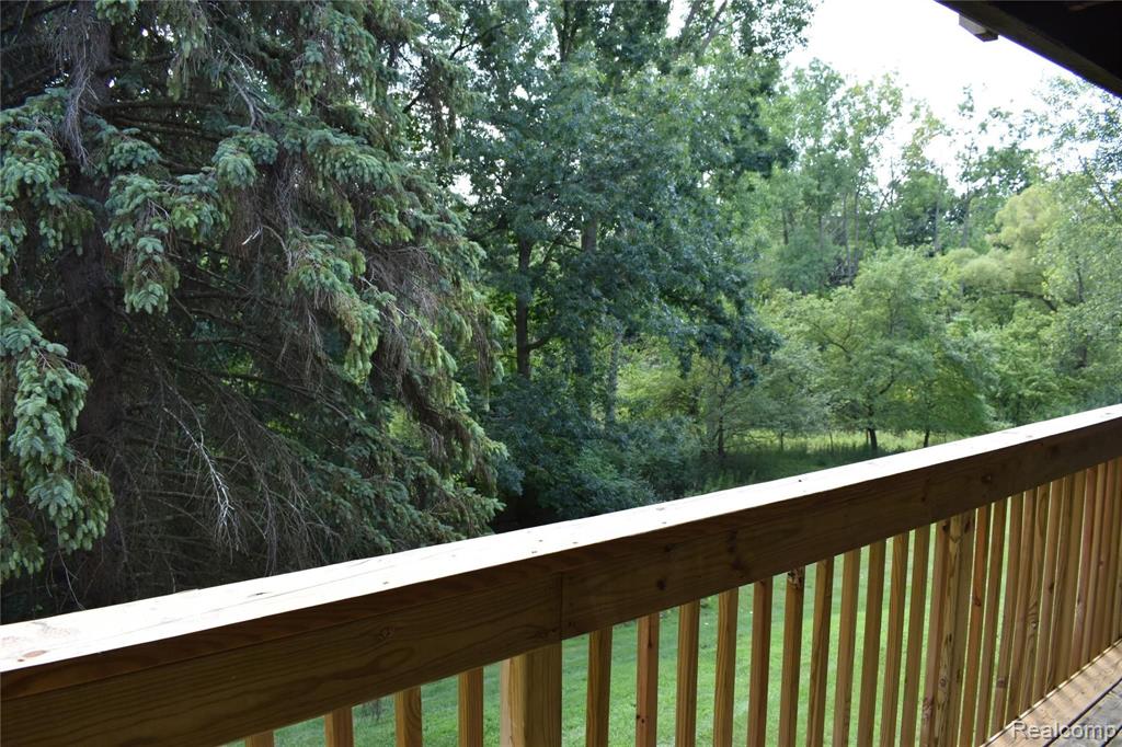 1687 Riverside Drive Rochester Hills, MI 48309 - Photo 23 of 58