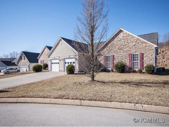 34 Cottage Ridge Road Fletcher, NC 28732 - Photo 2 of 12