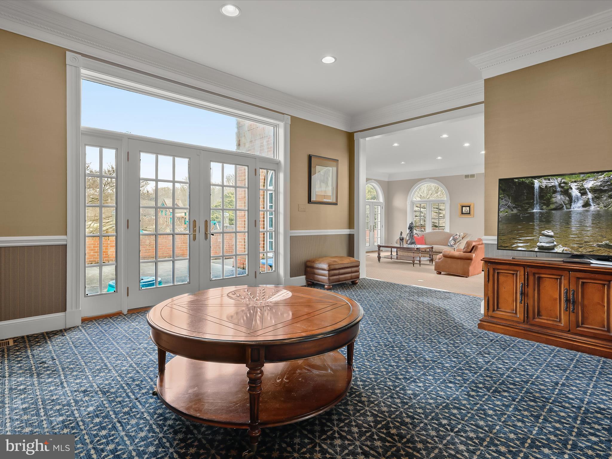 2612 Monkton Road Monkton, MD 21111 - Photo 25 of 81 a living room with couch and a table