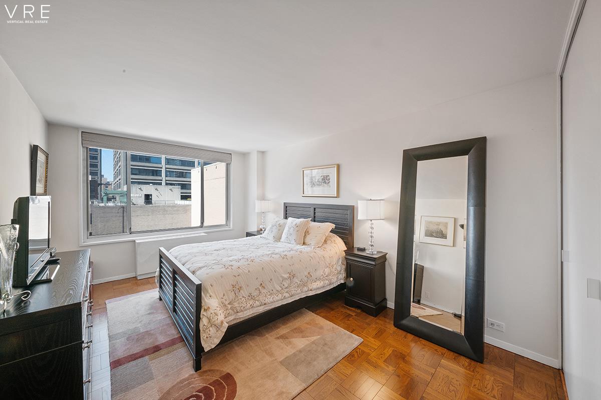 1160 3rd Avenue, Unit 11K Manhattan, NY 10065 - Photo 3 of 9