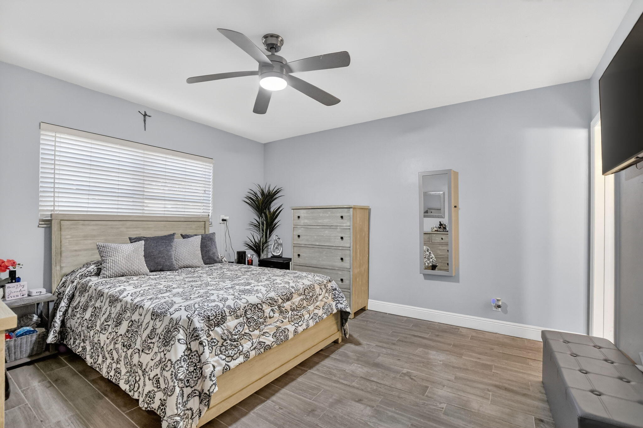 300 Northeast 20th Street, Unit 7060 Boca Raton, FL 33431 - Photo 11 of 28 Primary Bedroom