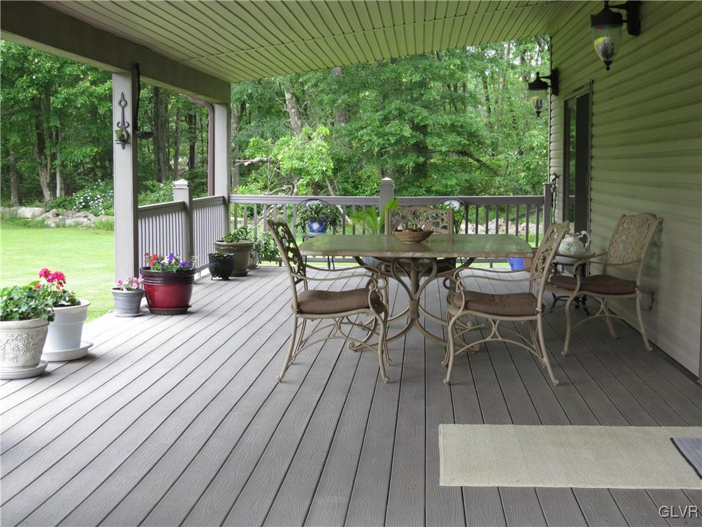 759 Turkey Ridge Road Mount Bethel, PA 18343 - Photo 12 of 46 Worry-free Trex deck