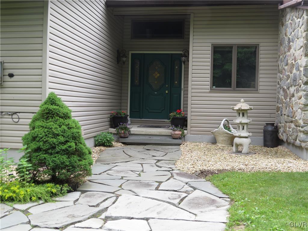 759 Turkey Ridge Road Mount Bethel, PA 18343 - Photo 3 of 46