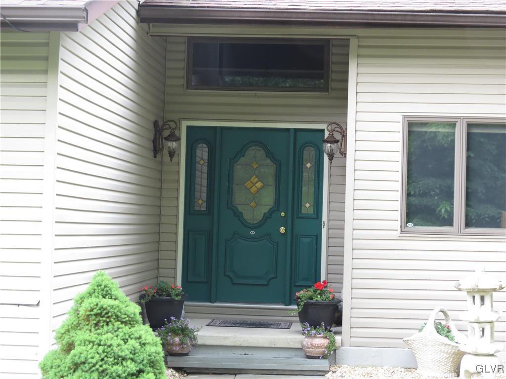 759 Turkey Ridge Road Mount Bethel, PA 18343 - Photo 4 of 46 Front door with sidelights and transom