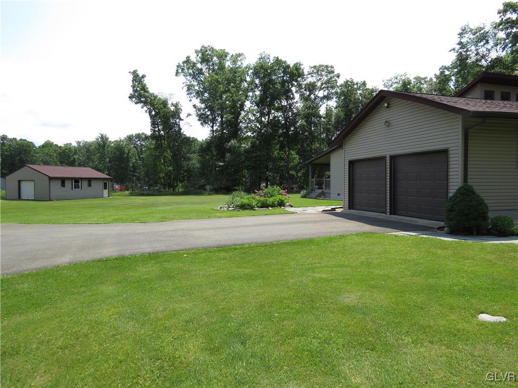 759 Turkey Ridge Road Mount Bethel, PA 18343 - Photo 5 of 46