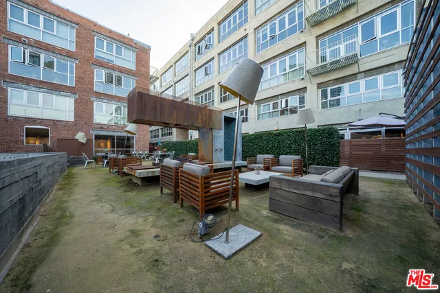 $1,315,000 | 530 South Hewitt Street, Unit 147, Los Angeles, CA 90013
