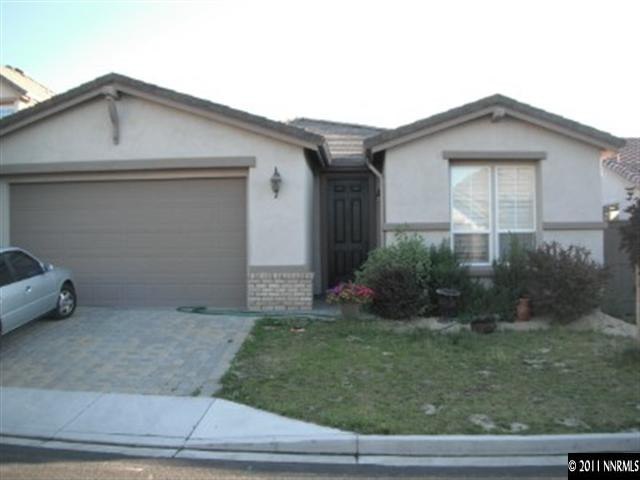 a view of outdoor space yard and garage