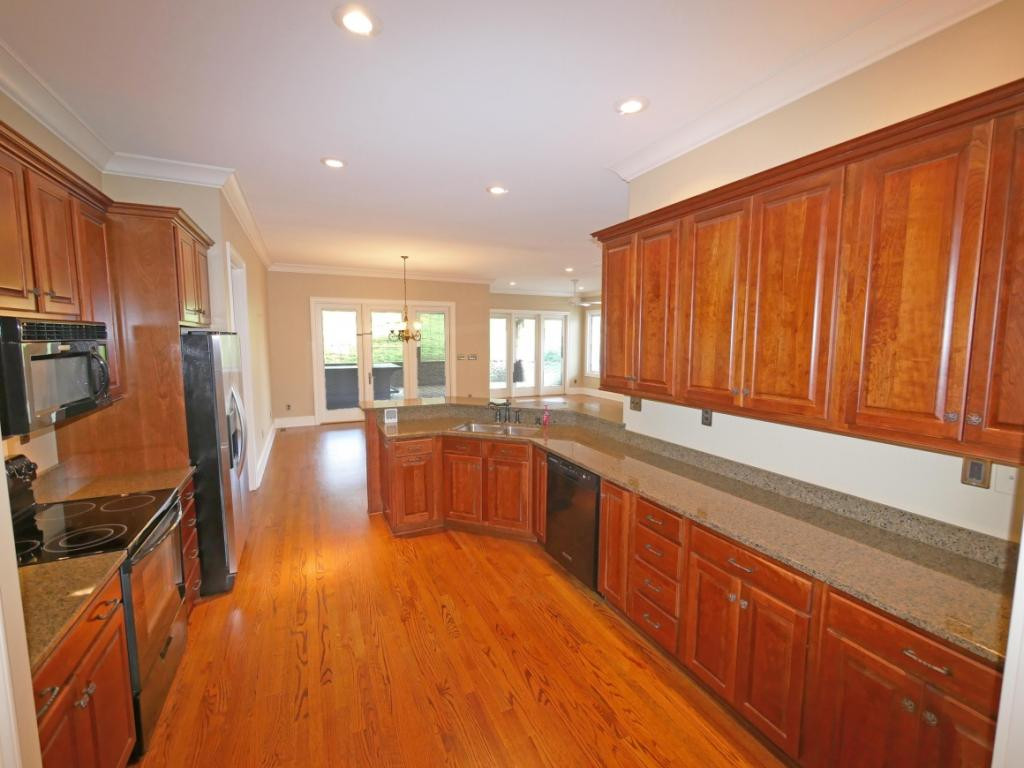 138 Millwood Road Bristol, TN 37620 - Photo 13 of 33 Photo 13