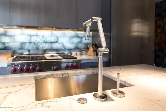 a close view of sink