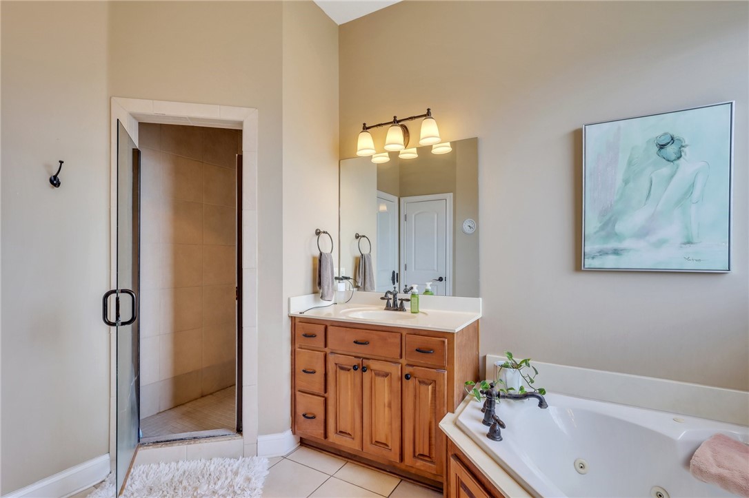 203 Liberty Square Brunswick, GA 31525 - Photo 29 of 59 Ensuite primary bathroom