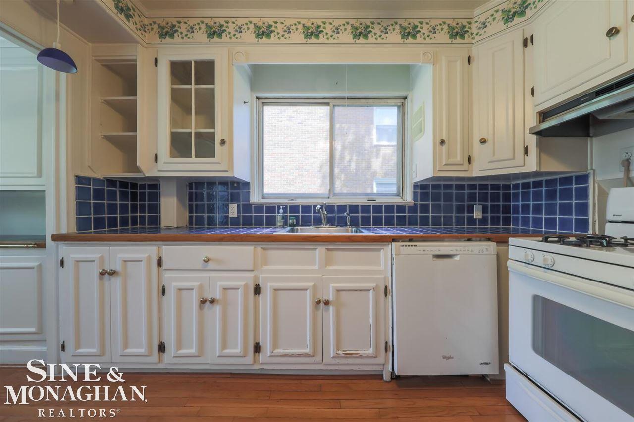 720 Trombley Road Grosse Pointe Park, MI 48230 - Photo 21 of 54