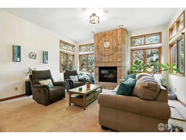 $1,097,000 | 2020 Diamond Drive, Longmont, CO 80504