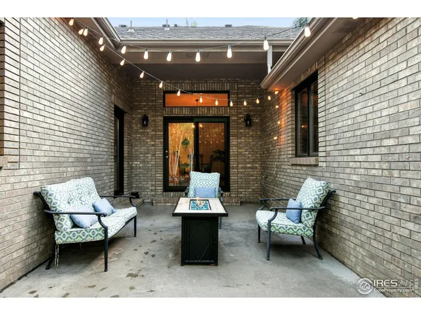 $1,097,000 | 2020 Diamond Drive, Longmont, CO 80504