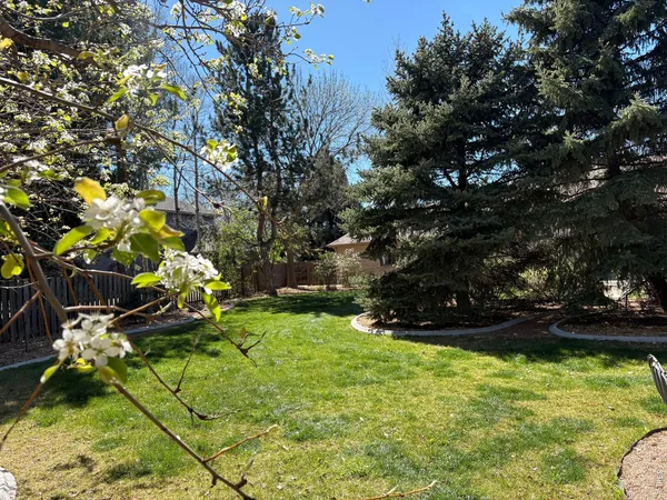 $1,097,000 | 2020 Diamond Drive, Longmont, CO 80504