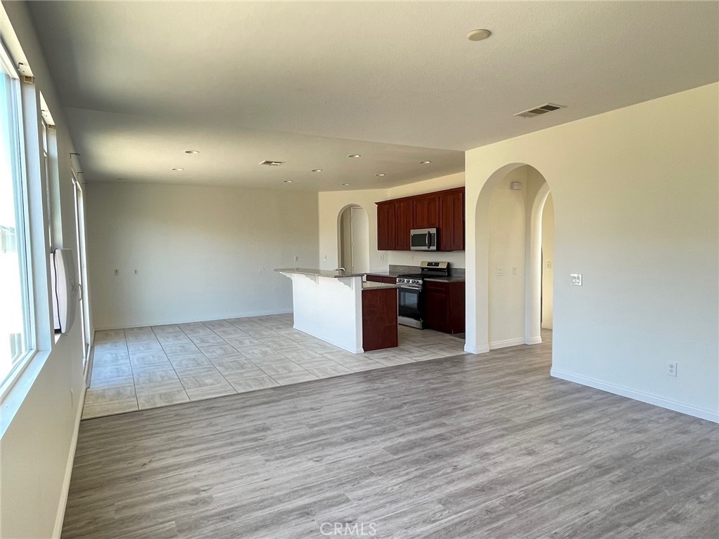 15246 Diamond Road Victorville, CA 92394 - Photo 12 of 33