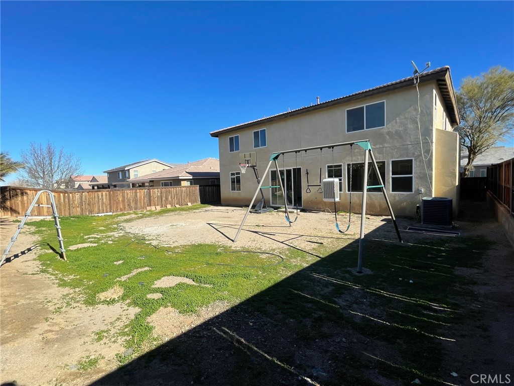 15246 Diamond Road Victorville, CA 92394 - Photo 15 of 33