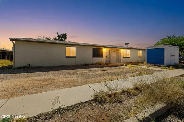 $299,000 | 2039 South Sahuara Avenue, Tucson, AZ 85711