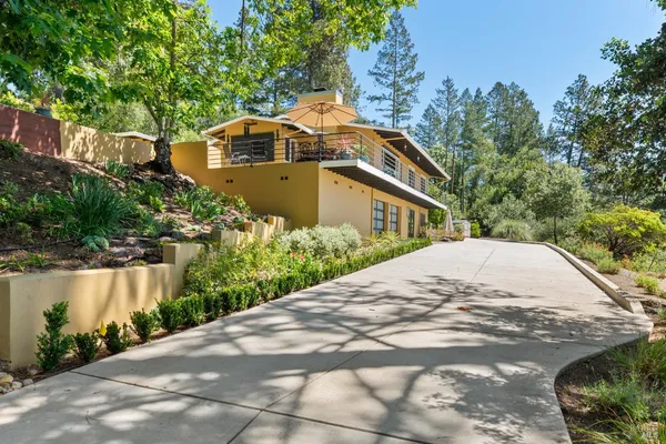 $1,295,000 | 460 Bella Vista Drive, Angwin, CA 94508