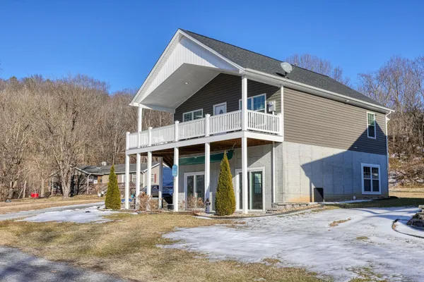 $995,000 | 37-39 Whistle Lane, Shenandoah, VA 22849