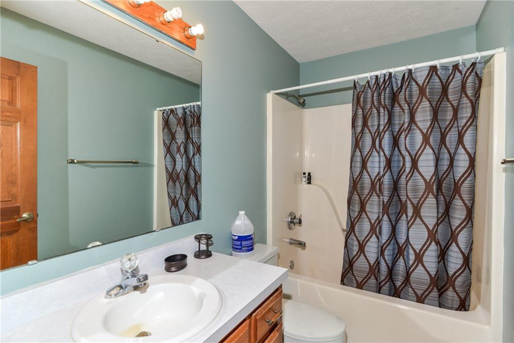 2140 South Carroll Road Indianapolis, IN 46239 - Photo 14 of 33