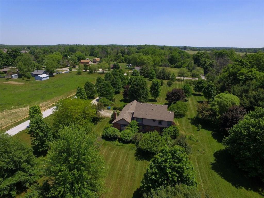 2140 South Carroll Road Indianapolis, IN 46239 - Photo 3 of 33