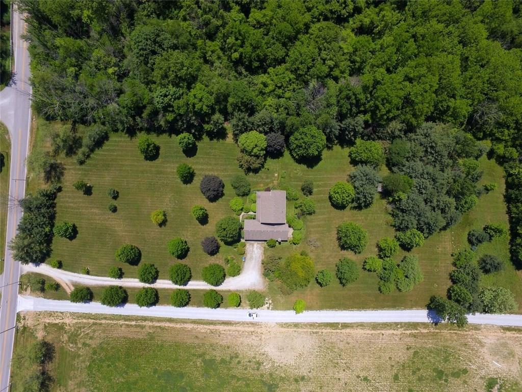 2140 South Carroll Road Indianapolis, IN 46239 - Photo 4 of 33