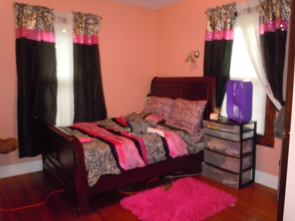 17 Lyndale Street Springfield, MA 01108 - Photo 8 of 24