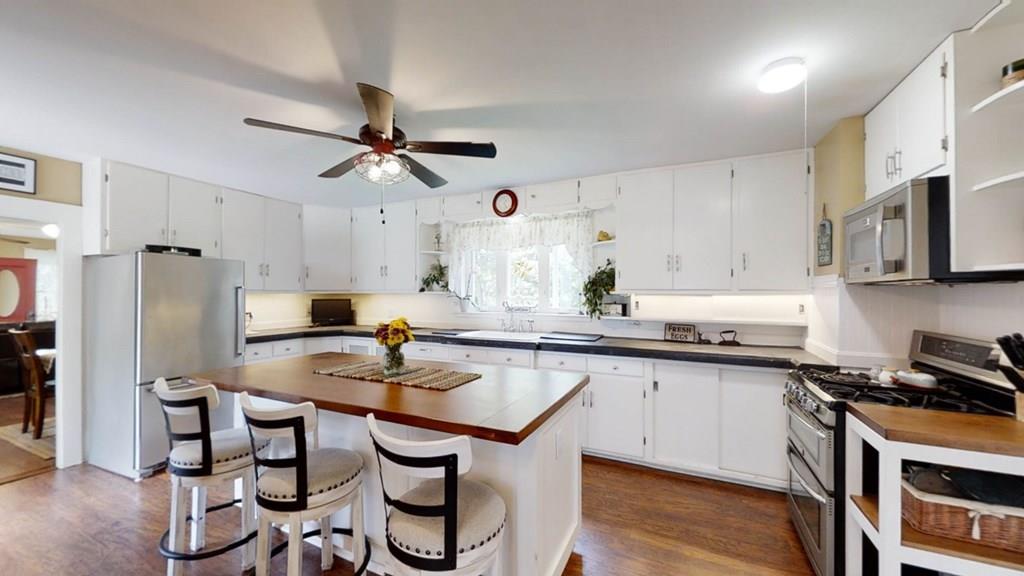 176 Cooper Road Northbridge, MA 01534 - Photo 12 of 42