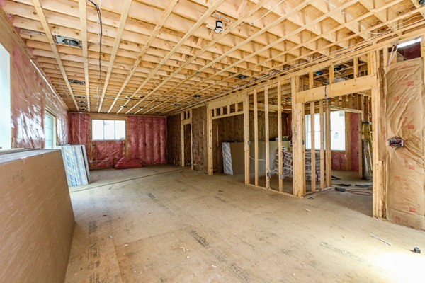 18 R Jewett Road Beverly, MA 01915 - Photo 5 of 9 Gallery Image 5