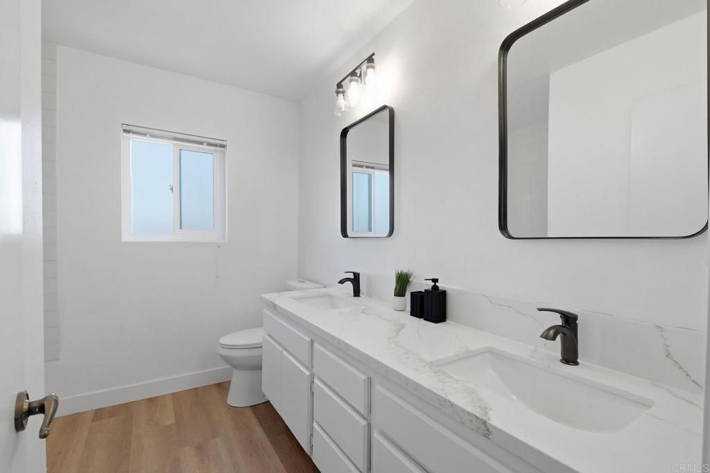 14446 Janal Way Rancho Penasquitos, CA 92129 - Photo 28 of 38 Upstairs Bathroom