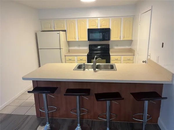 $2,200 | 10108 Bluff Court, Orlando, FL 32821