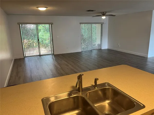 $2,200 | 10108 Bluff Court, Orlando, FL 32821