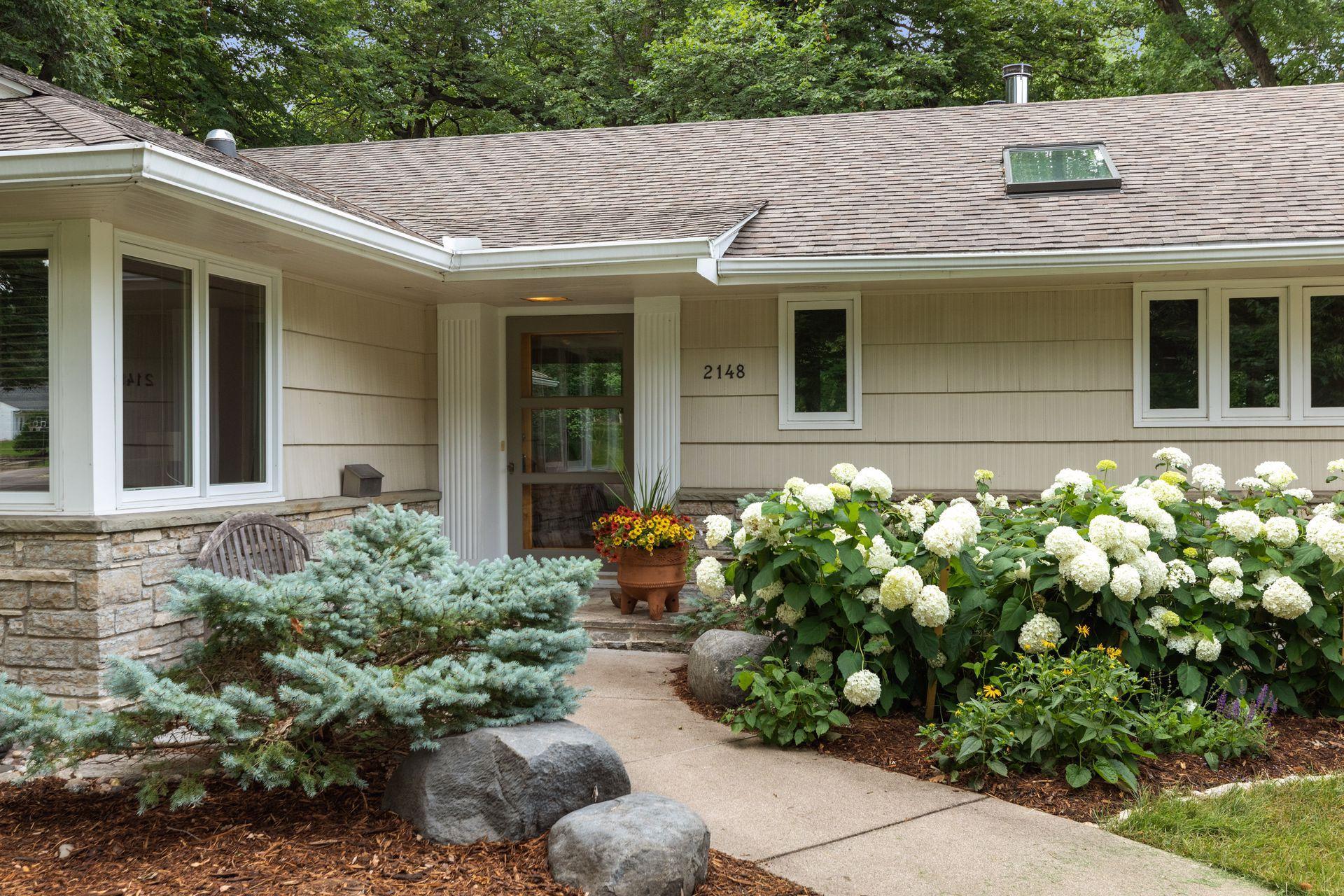 2148 Lower St Dennis Road St. Paul, MN 55116 - Photo 1 of 47 Gallery Image 1