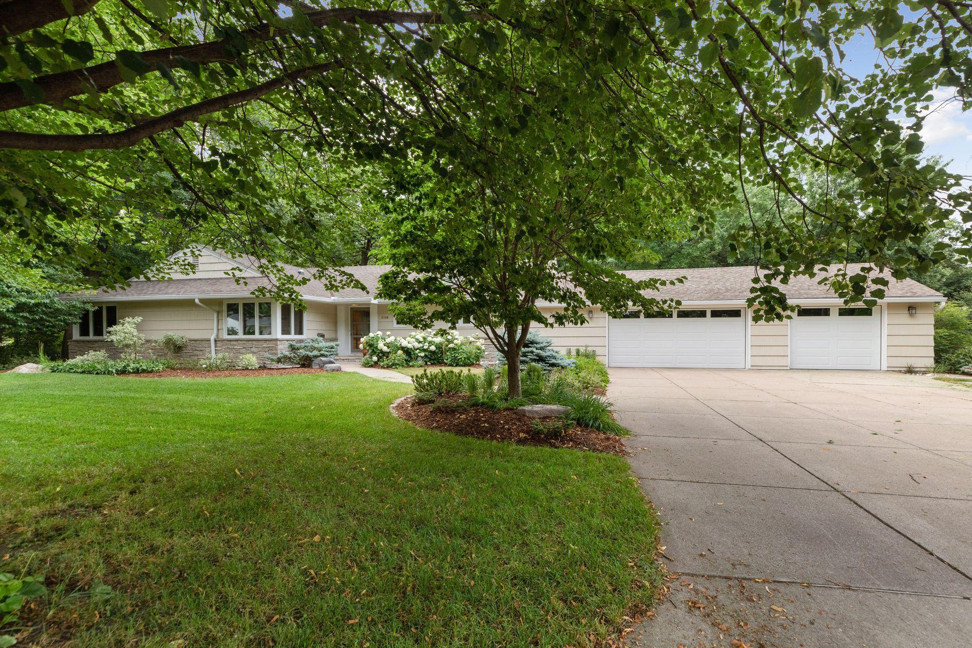2148 Lower St Dennis Road St. Paul, MN 55116 - Photo 3 of 47 Gallery Image 3